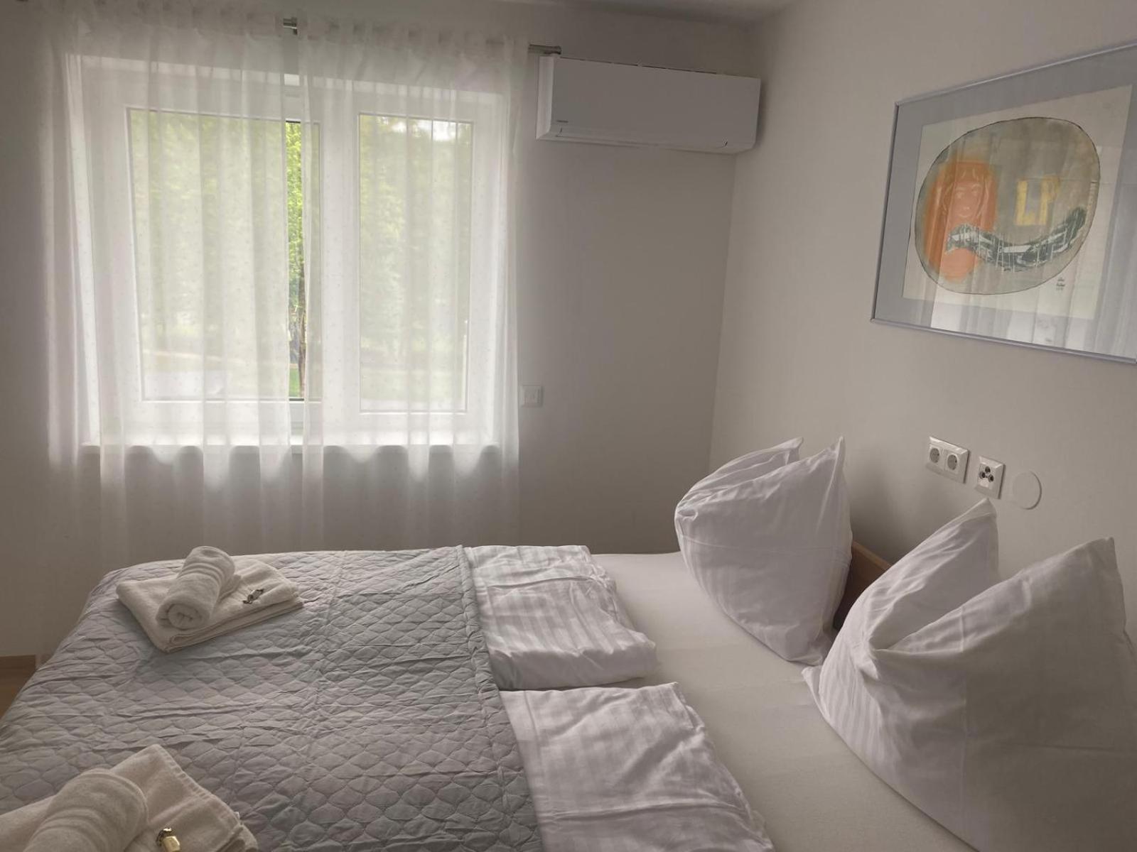 Quality See Apartments ไรฟ์นิทซ์ ภายนอก รูปภาพ